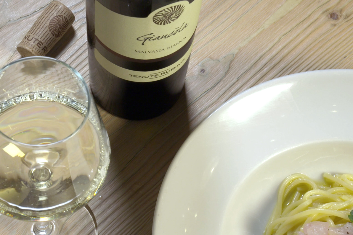 Spaghetti alla tartare di orata in Abbinamento con Giancòla - Tenute Rubino | Vini del Salento