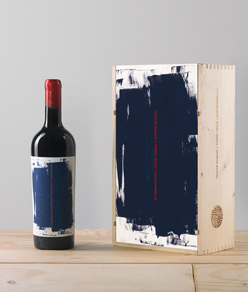 Torre Testa con cassetta in legno | Tenute Rubino | Vini del Salento 