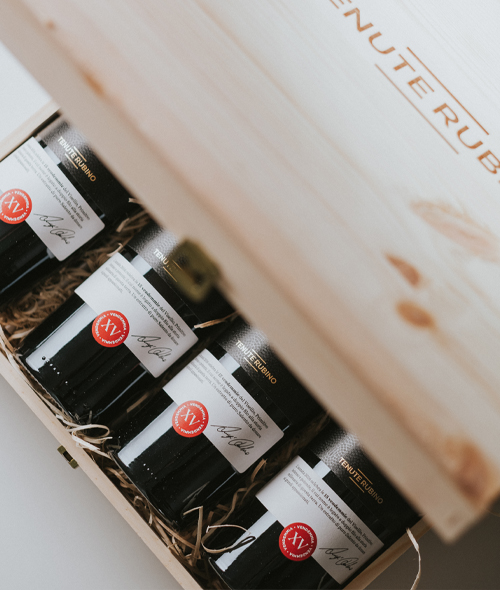 Visellio wooden box | Tenute Rubino | Vini del Salento 