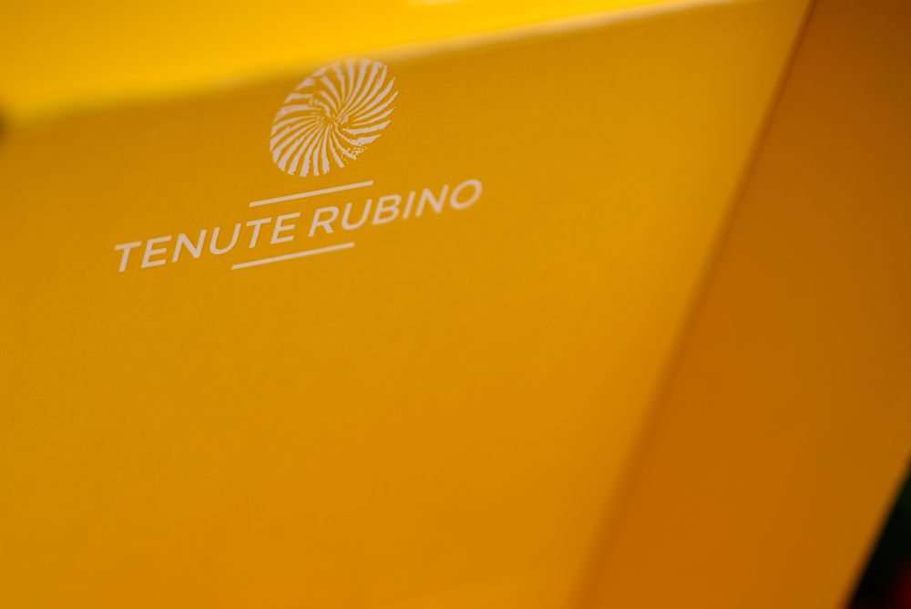 Prestige case for 3 or 4 bottles | Tenute Rubino | Vini del Salento 